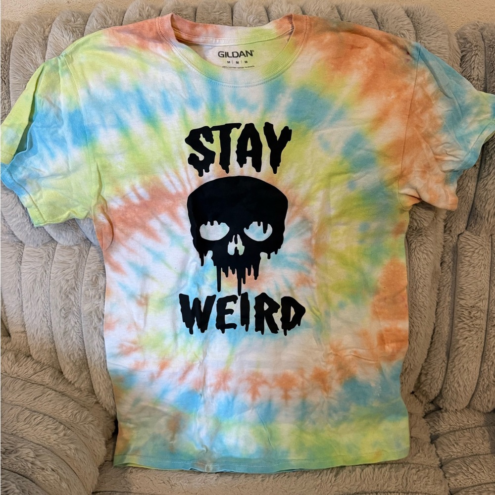 Gildan Tie-Dye 'Stay Weird' T-Shirt
